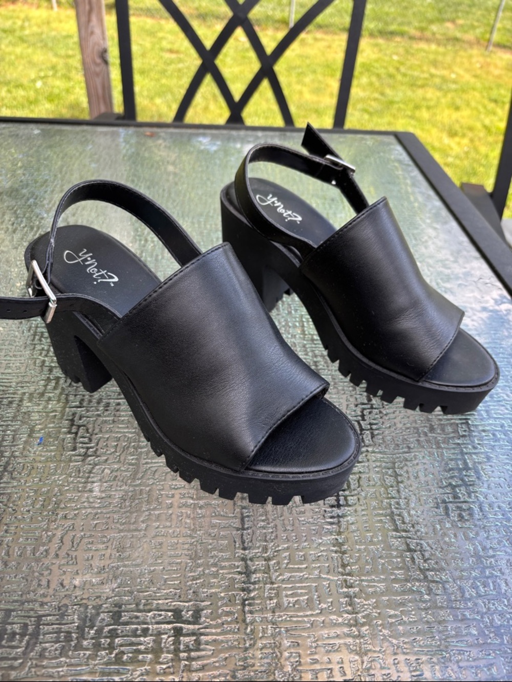 Shoes - Picture 2 of 6